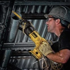 DeWalt DCA1820 18-20 V Lithium-Ion Battery Tune Up Clip 1 Pc -Norto Shop 3eb9b91c 56b4 4bb8 9dd6 219cf27d290f