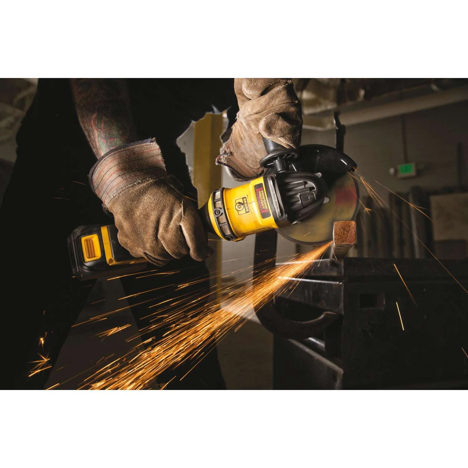 DeWalt FlexVolt 4-1/2 In. D X 7/8 In. Ceramic Cut-Off Wheel 5 Pc 4 DeWalt FlexVolt 4-1/2 In. D X 7/8 In. Ceramic Cut-Off Wheel 5 Pc - Image 2