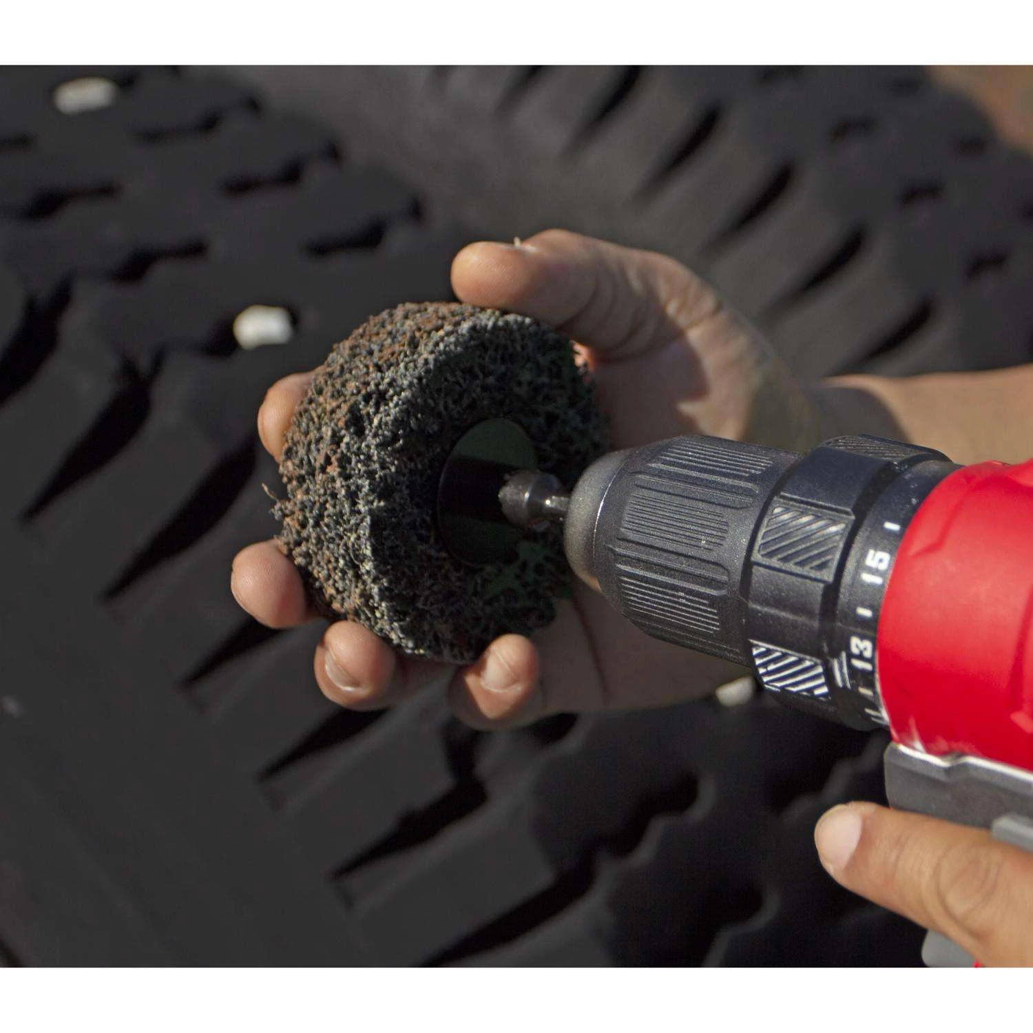 Ace 4 In. Silicon Carbide Bolt-On Drill Mount Paint And Rust Remover Disc 24 Grit Extra Coarse 2 Pk 6 Ace 4 In. Silicon Carbide Bolt-On Drill Mount Paint And Rust Remover Disc 24 Grit Extra Coarse 2 Pk - Image 4